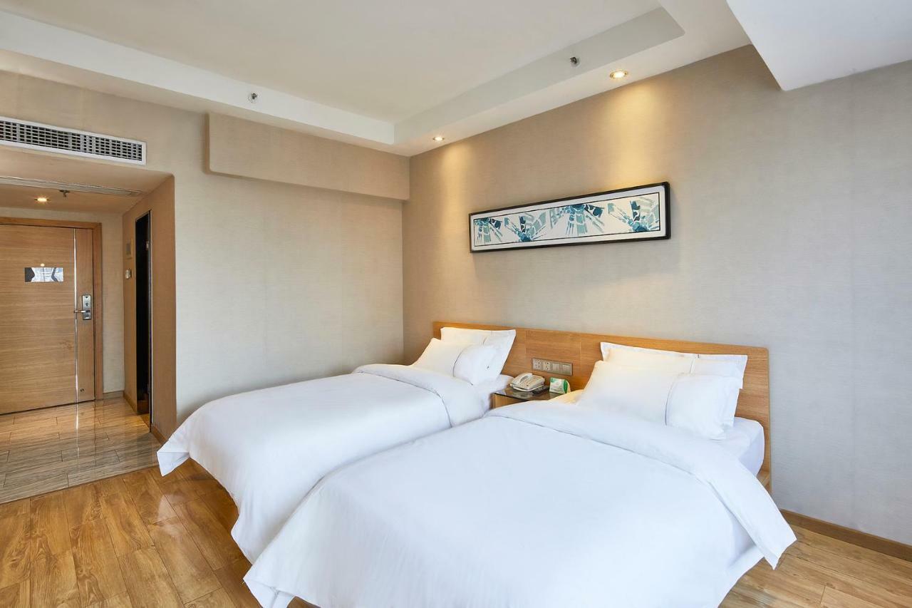 Insail Hotels Railway Station Guangzhou Exterior photo