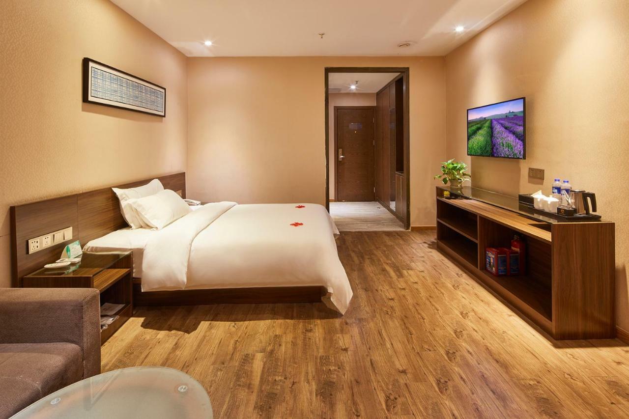 Insail Hotels Railway Station Guangzhou Exterior photo